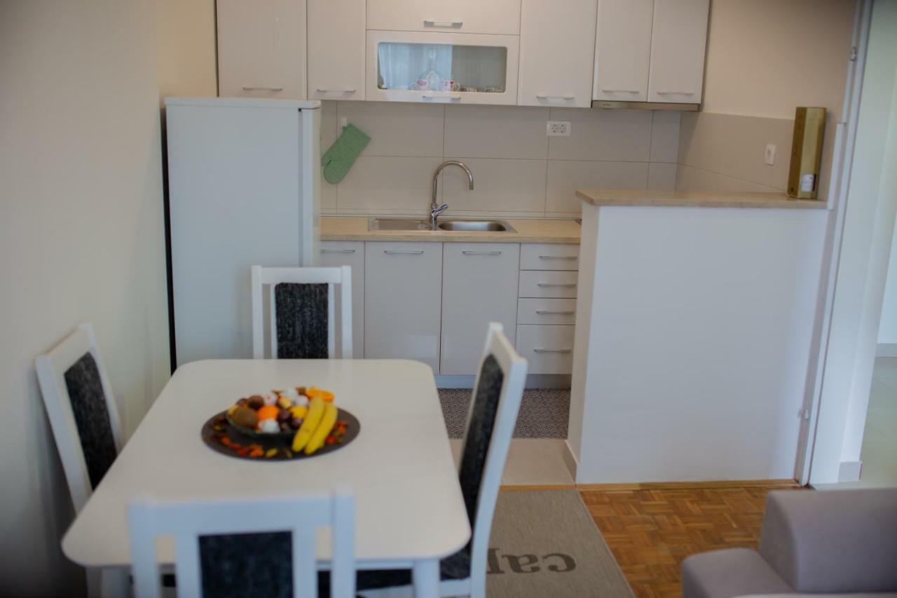 Apartmani Sunset Rogotin Esterno foto