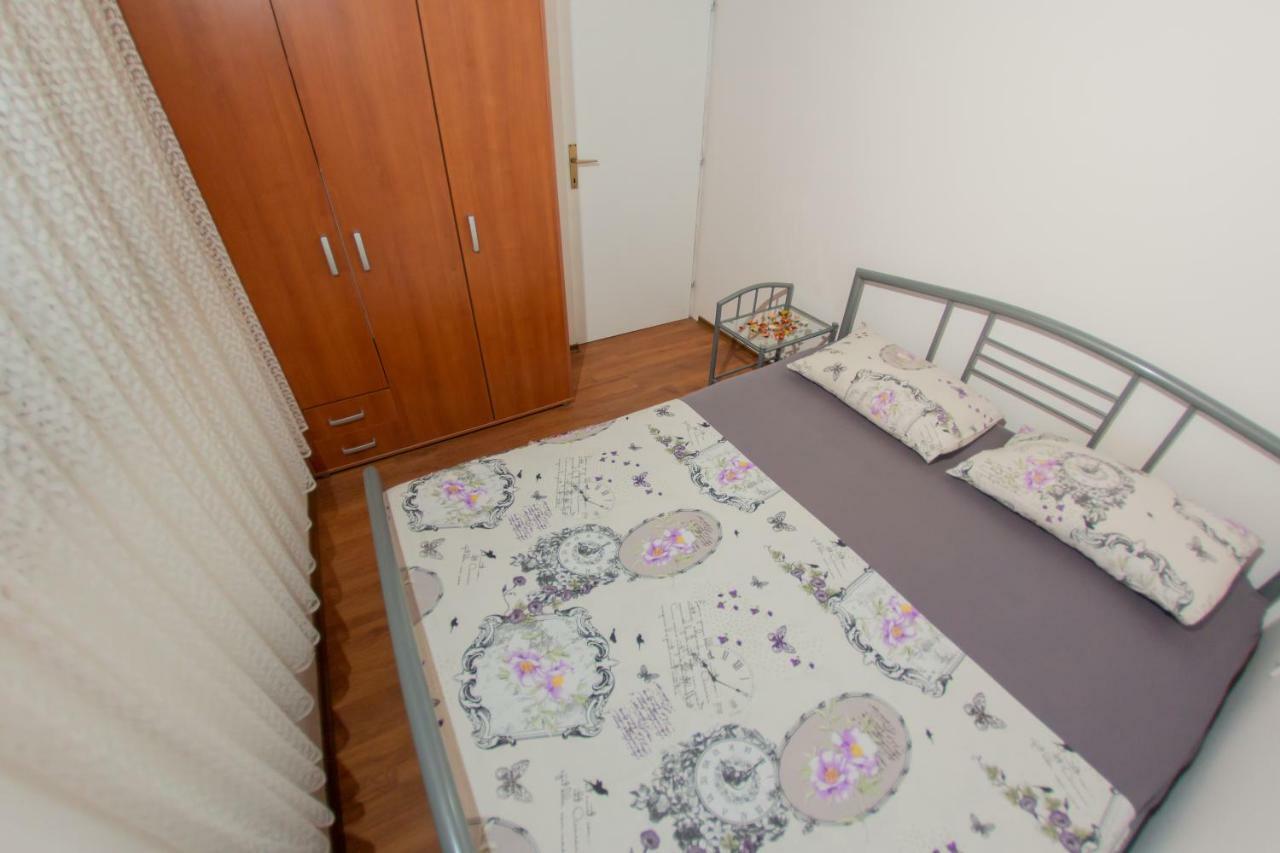 Apartmani Sunset Rogotin Esterno foto